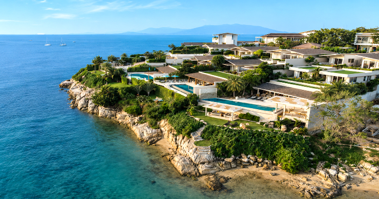 koh-samui-luxury-beachfront-villa-plai-laem-1