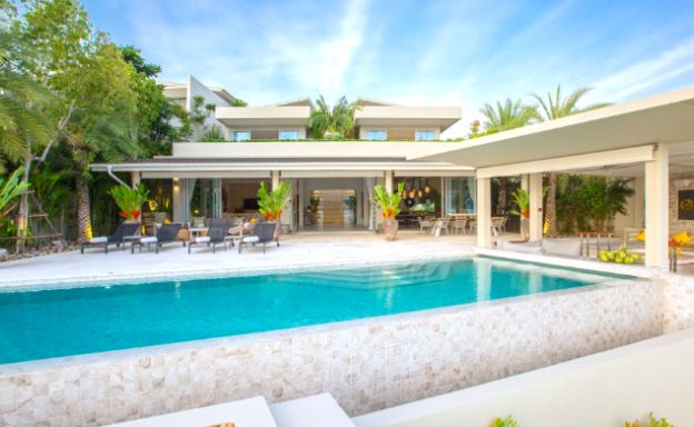 koh-samui-luxury-beachfront-villa-plai-laem