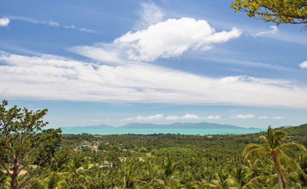 Luxury 5-6 Bedroom Modern Sea view Villa in Maenam