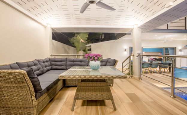 Beautiful 4 Bed Luxury Beachside Pool Villa in Ban Tai