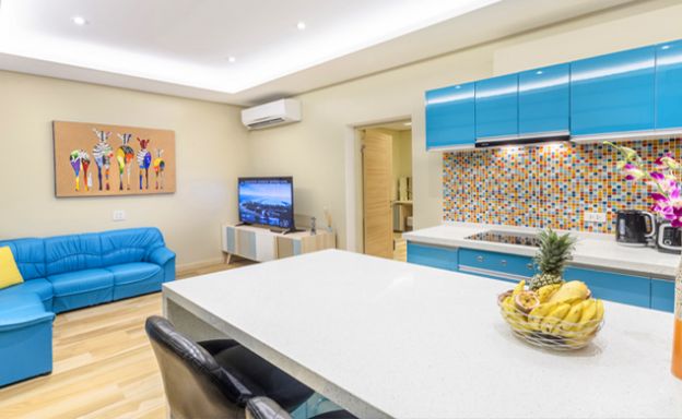 Beautiful 4 Bed Luxury Beachside Pool Villa in Ban Tai