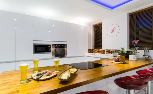 Extraordinary Sea view 5 Bed Villa on Bangpor Hills