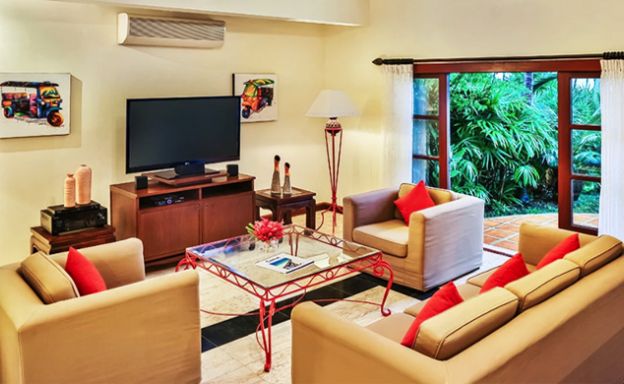 Premium Beachfront 5 Bed Luxury Pool Villa in Bangrak