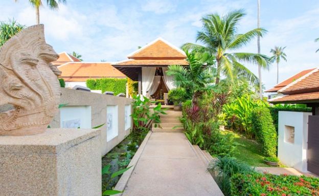 Palatial Tropical 4 Bed Pool Villa by Bangrak Beach