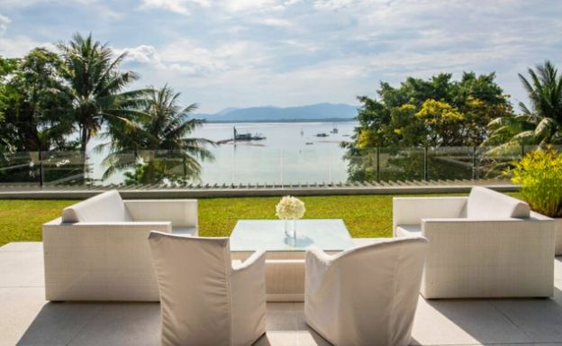 Ultra Luxury Beachfront Villa on Peninsula in Phuket