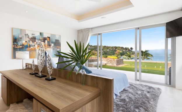 Ultra-Luxury Beachfront 4 Bed Villa on Plai Laem Bay