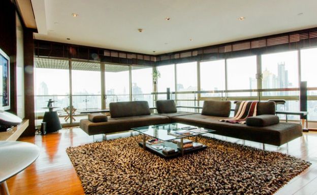 The Lakes 3+1 Bedroom Condominium in Bangkok