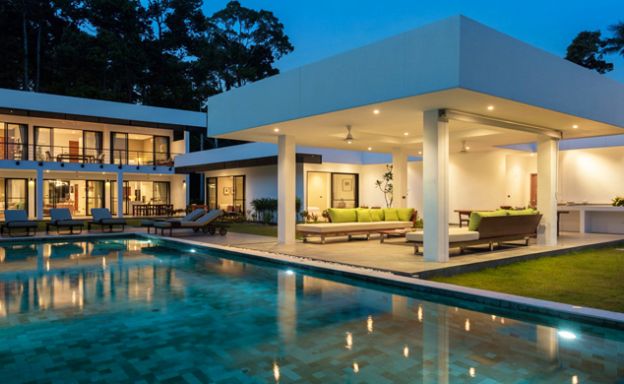 Beachfront 7 Bed Villa on Peaceful Laem Sor Beach