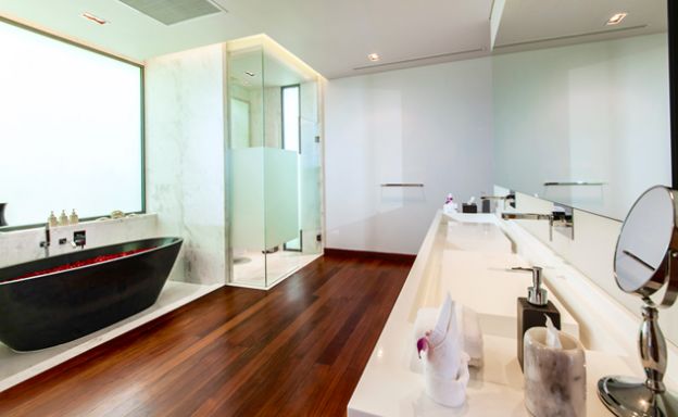 Magnificent Luxury 5 Bedroom Villa for Sale in Phuket