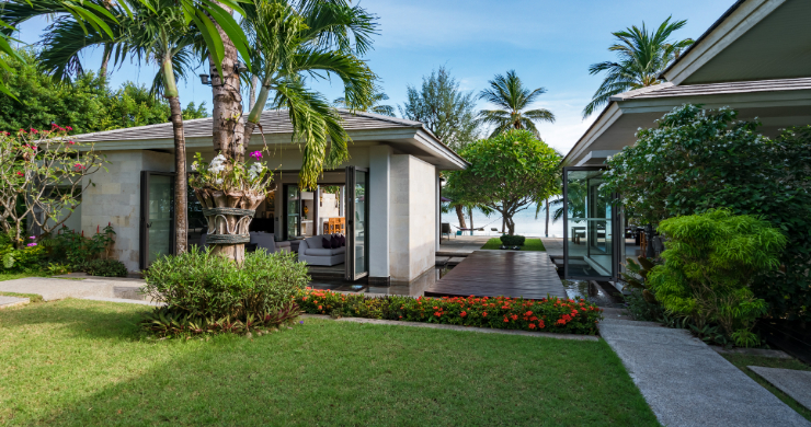 beachfront-villa-for-sale-koh-samui-8-bed-villa-lipa-noi-21