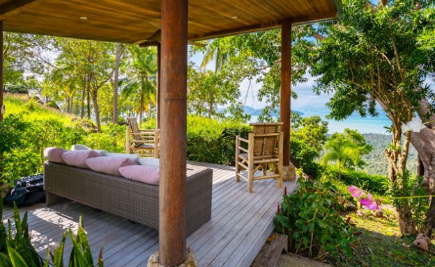 Gorgeous 5 Bed Luxury Sea view Villa in Taling Ngam