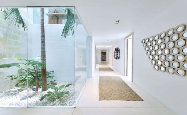 Ultra Luxury 5-Bed Luxury Villa for Sale in Thong Krut