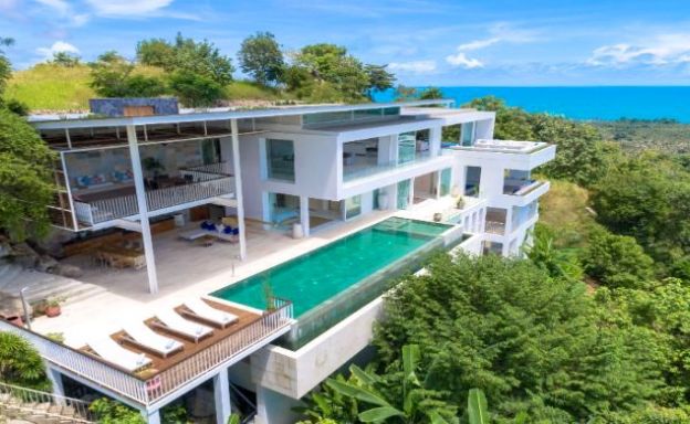 Ultra Luxury 5-Bed Luxury Villa for Sale in Thong Krut