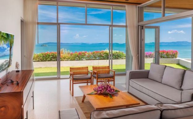 Ultra-Modern 5 Bedroom Luxury Pool Villa in Phuket