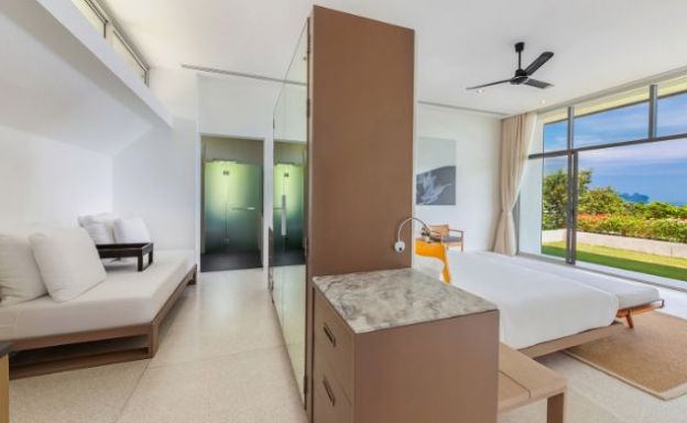 Ultra-Modern 5 Bedroom Luxury Pool Villa in Phuket