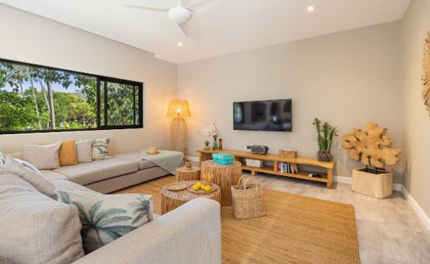 Modern 4 Bed Pool Villa 500m to Chaweng Noi Beach