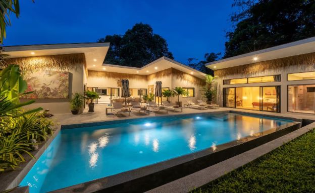 Modern 4 Bed Pool Villa 500m to Chaweng Noi Beach