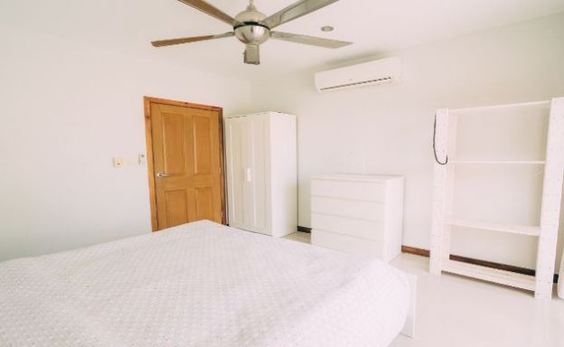 Tropical 3 Bed Townhouse Close to Choeng Mon Beach