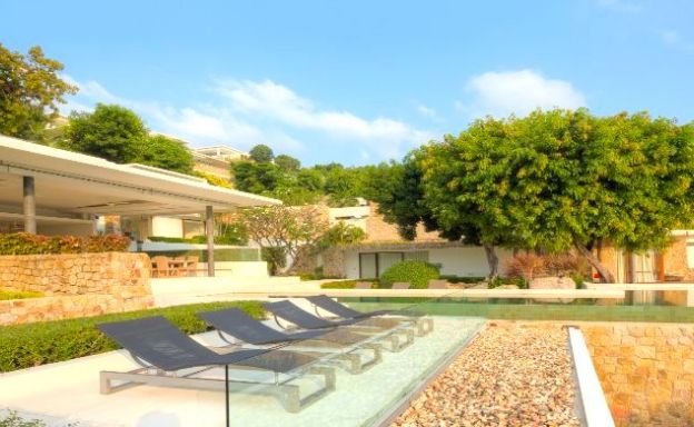 Magnificent Beachfront Villa on Choeng Mon Peninsular