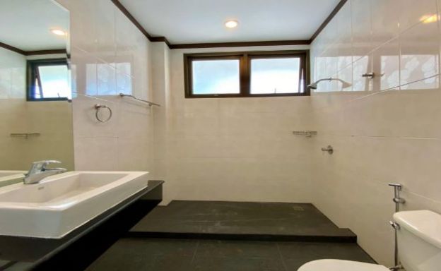 Tropical 5 Bedroom Sea-view Villa on Bophut Hills