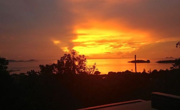 Charming 7 Bed Tropical Sea view Villa in Choeng Mon