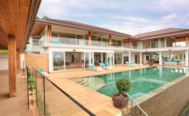 Stunning 6 Bed Sea View Villa for Sale in Bang Por