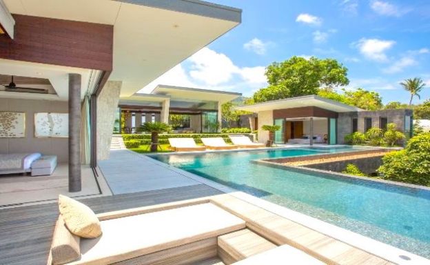 Ultimate 4 Bedroom Luxury Sea View Villa in Bangpor