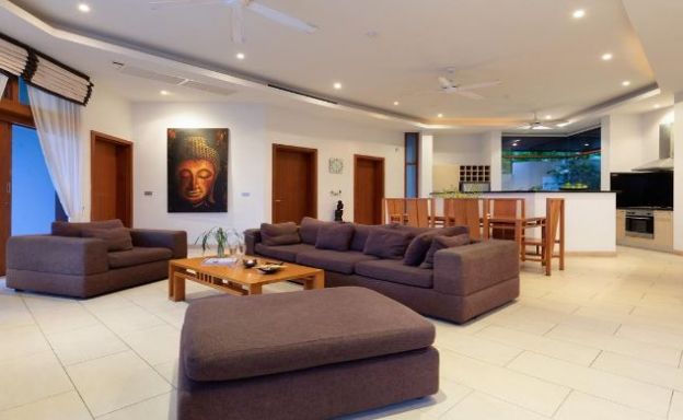 Modern 3 Bed Tropical  Villa in Choeng Mon
