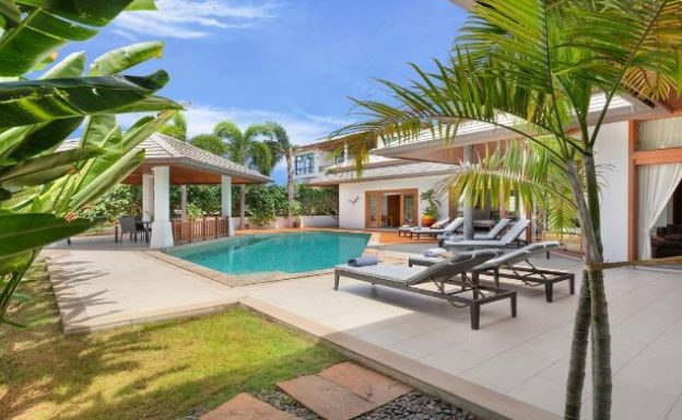 Modern 3 Bed Tropical  Villa in Choeng Mon