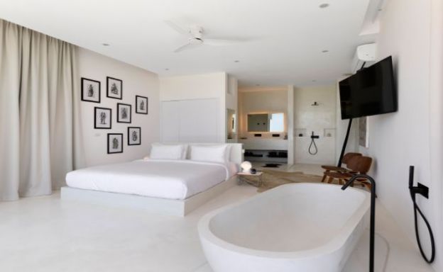 Contemporary 5 Bedroom Sea View Villa in Choeng Mon