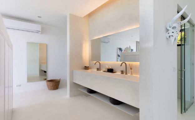 Contemporary 5 Bedroom Sea View Villa in Choeng Mon