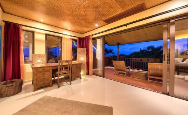 Modern Beachside 3 Bed Sea View Villa in Hua Thanon