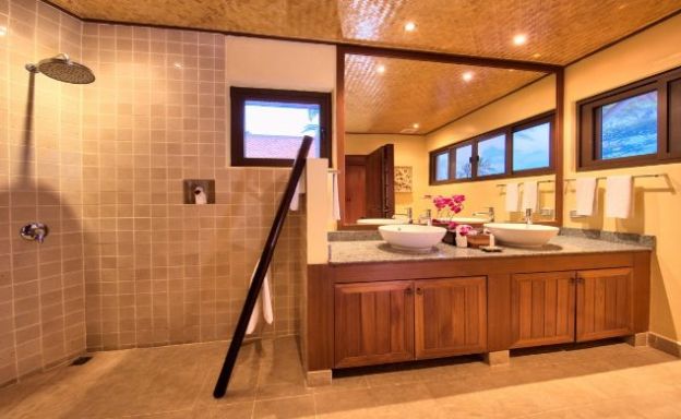 Modern Beachside 3 Bed Sea View Villa in Hua Thanon