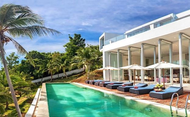 Exquisite 4 Bed Luxury Beachfront Villa in Taling Ngam