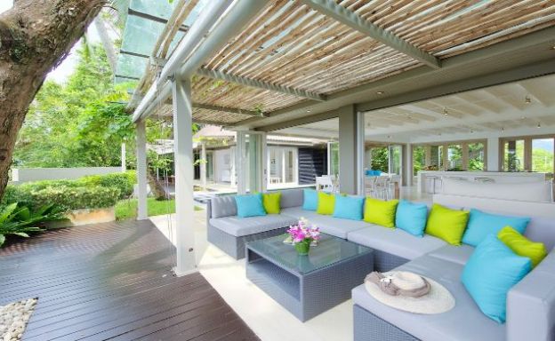 Contemporary 3 Bed Beachside Villa on Taling Ngam