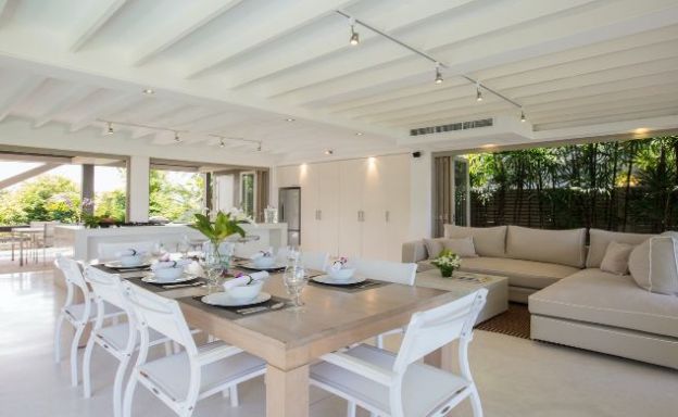 Contemporary 3 Bed Beachside Villa on Taling Ngam