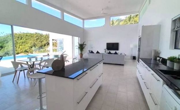 Panoramic 3 Bedroom Sea View Pool Villa in Lamai