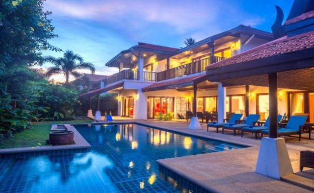 Luxury 5 Bedroom Beachside Pool Villa in Hua Thanon
