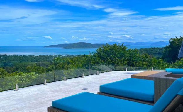 Sumptuous 4 Bed Sea View Pool Villa in Taling Ngam