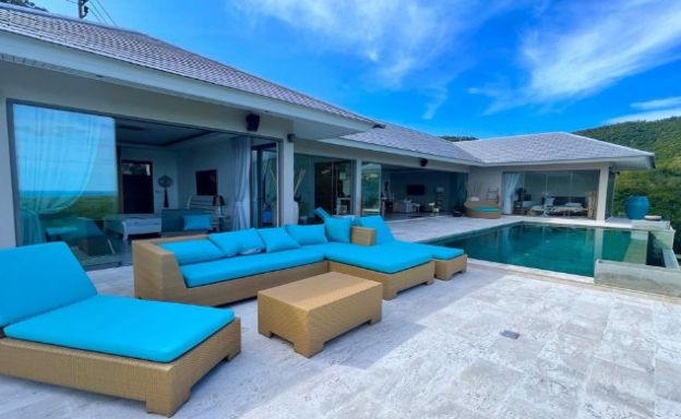 Sumptuous 4 Bed Sea View Pool Villa in Taling Ngam