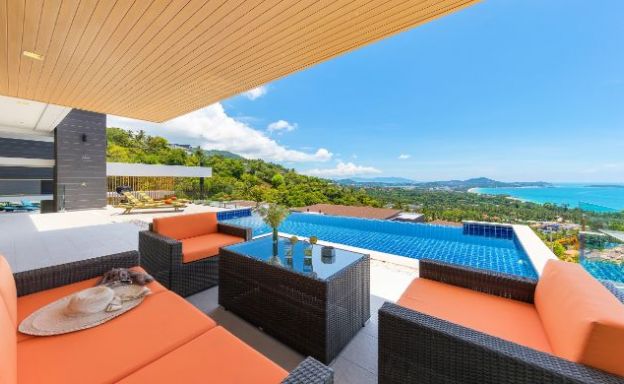 Stylish Luxury 3 Bed Sea View Villa in Chaweng Noi