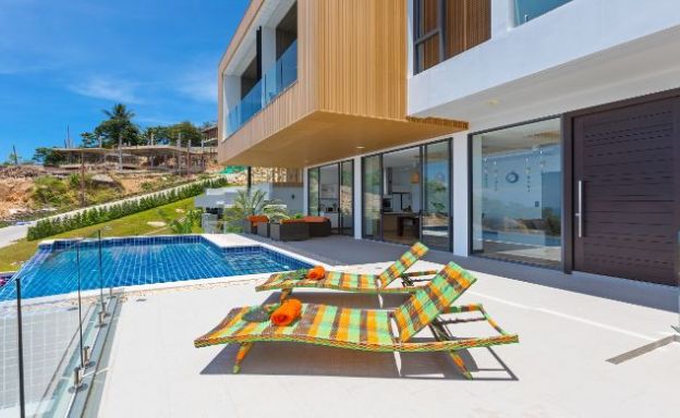 Stylish Luxury 3 Bed Sea View Villa in Chaweng Noi