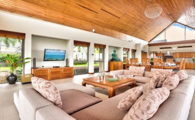 Lavish 5 Bedroom Tropical Sea View Villa in Bophut