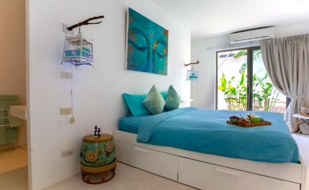 Modern 4 Bed Beachfront Pool Villa in Thong Krut