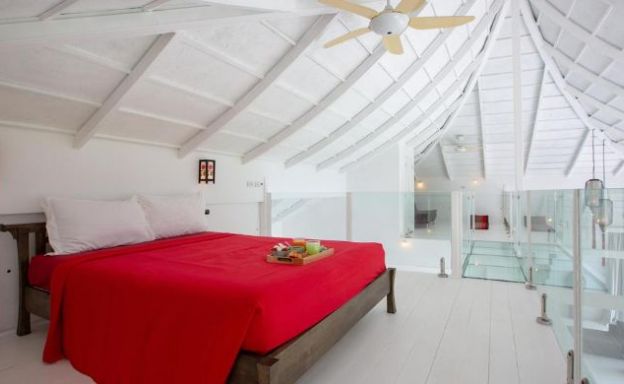 Modern 4 Bed Beachfront Pool Villa in Thong Krut