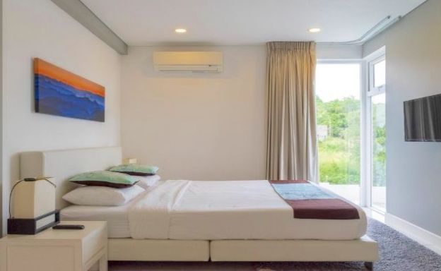 Modern 1 Bedroom Condo for Sale in Choeng Mon