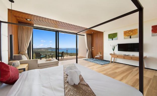 Outstanding 4-Bed Detached Pool Villa in Chaweng