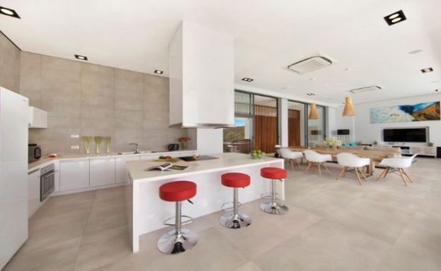 Outstanding 4-Bed Detached Pool Villa in Chaweng