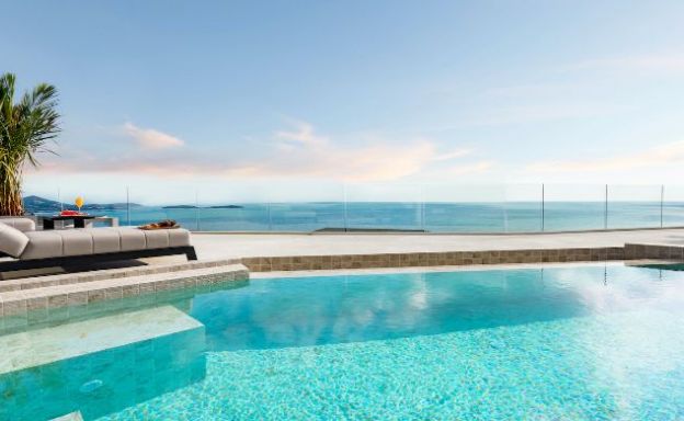 Minimalistic 4 Bedroom Sea View Villa in Chaweng Noi