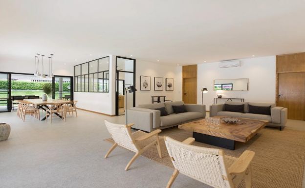 Beautiful 8 Bedroom Pool Villa for Sale in Bangrak